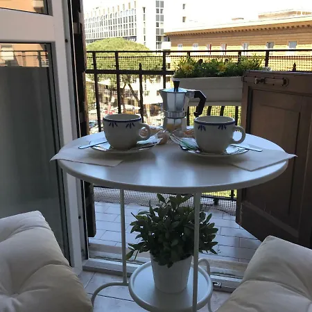 Di Paola E Luciano Appartement Rome